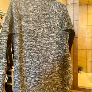 Abercrombie Pull Over